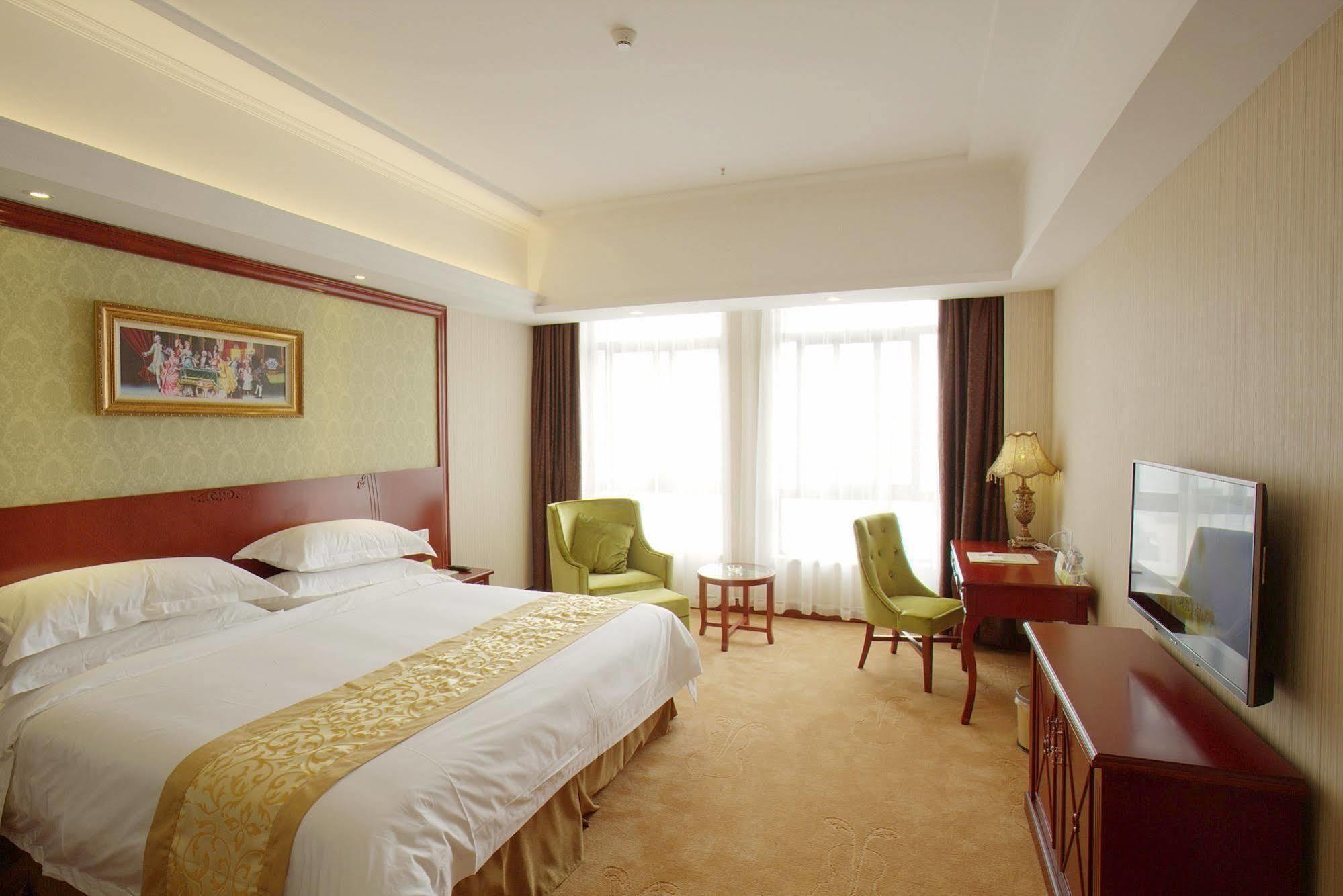 Vienna Hotel - Jinzhou Branch Гуанджоу Екстериор снимка