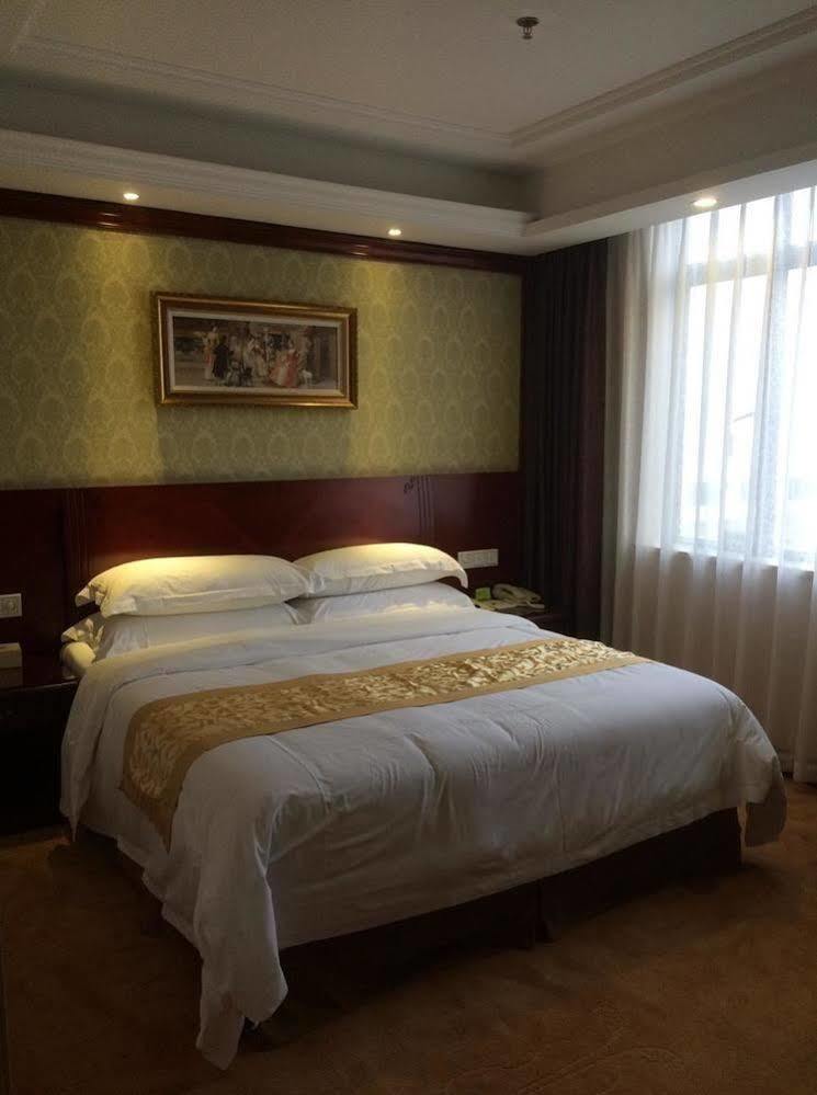 Vienna Hotel - Jinzhou Branch Гуанджоу Екстериор снимка